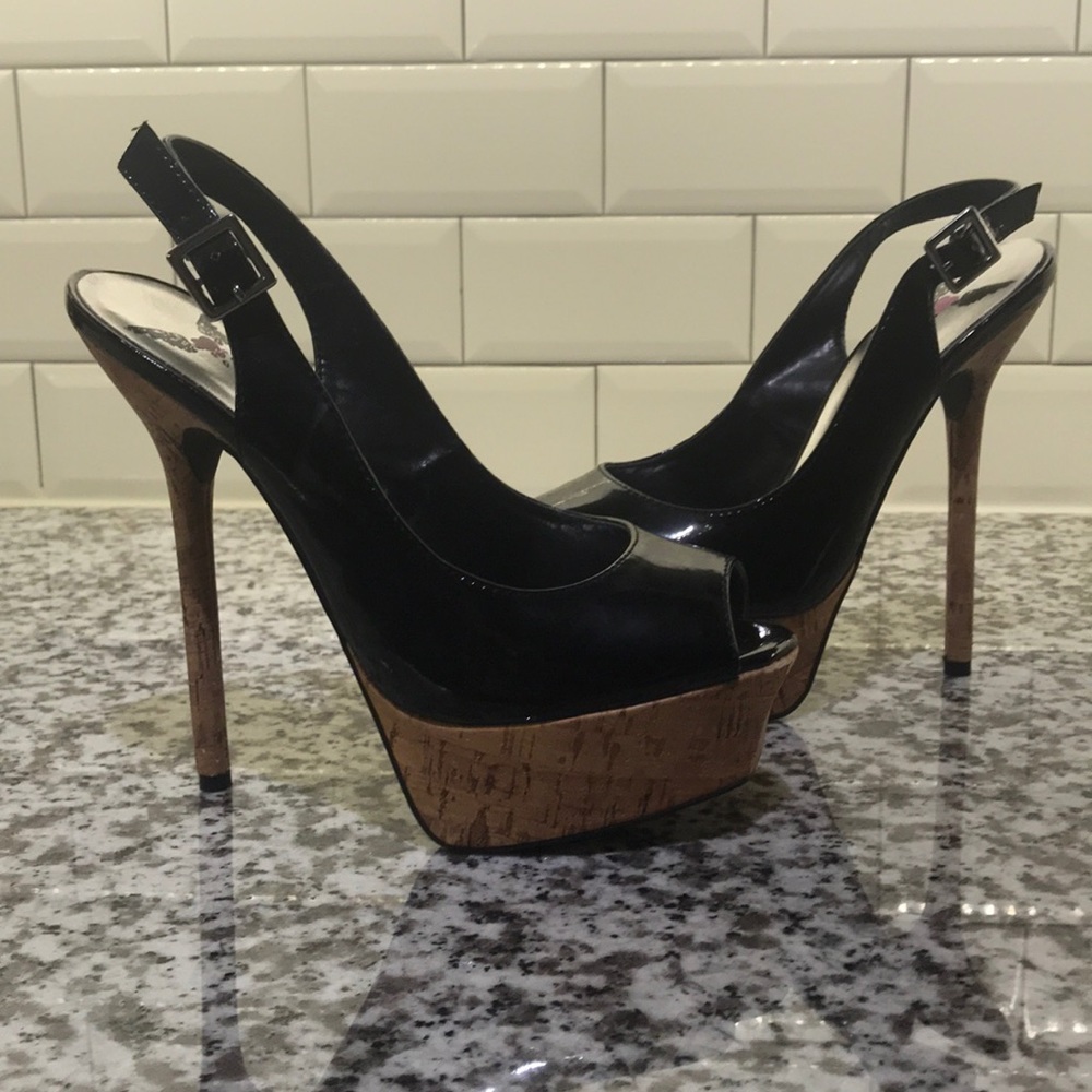 Black and brown cork penny loves Kenny